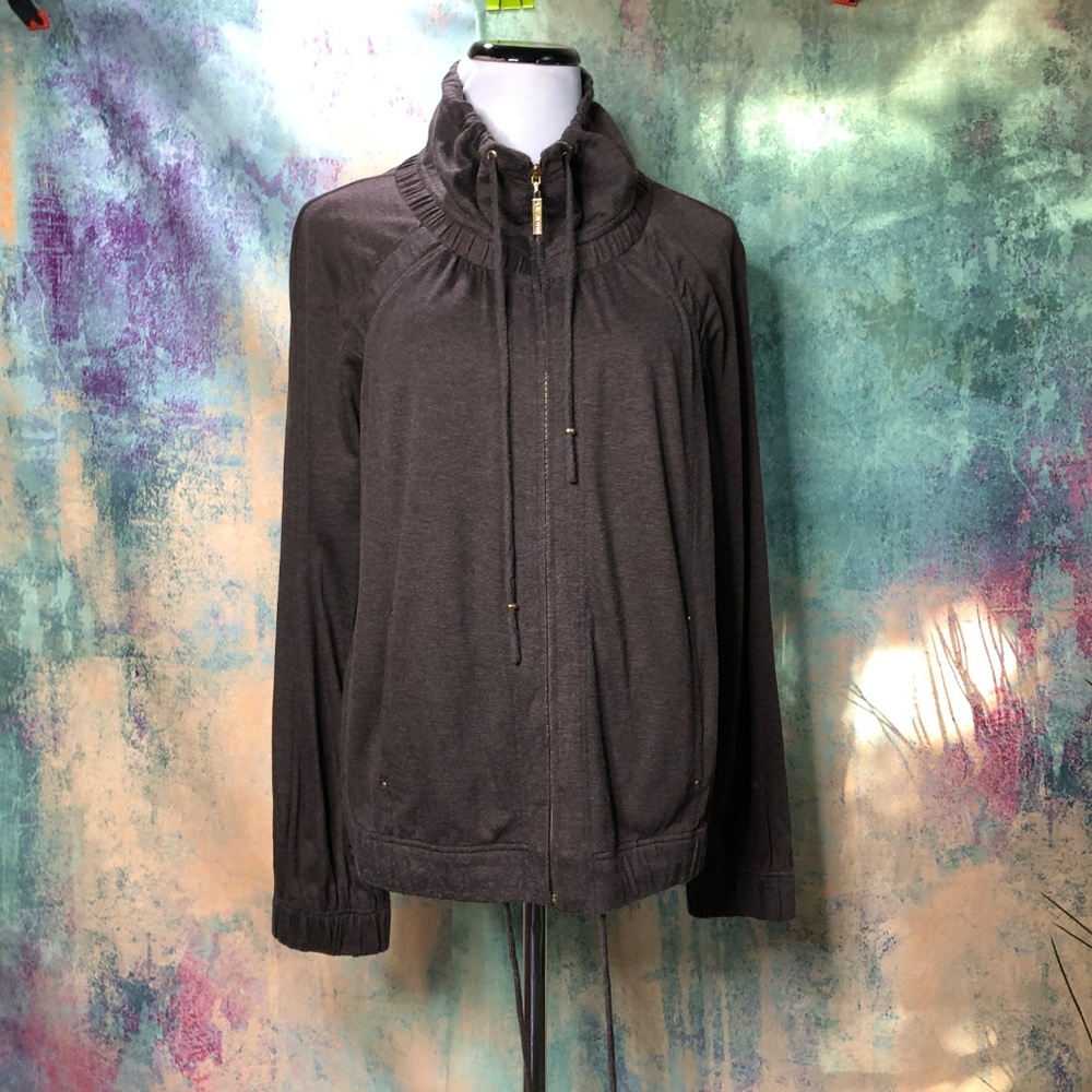 ☀️ St. John Spa Casual Cosy Jacket